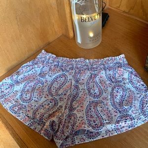 Adorable, cotton Victoria’s Secret nightie shorts. Size XS.💕